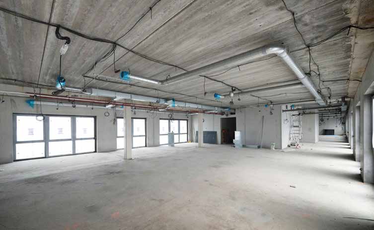 Plateau intérieur et installations techniques en cours de réalisation